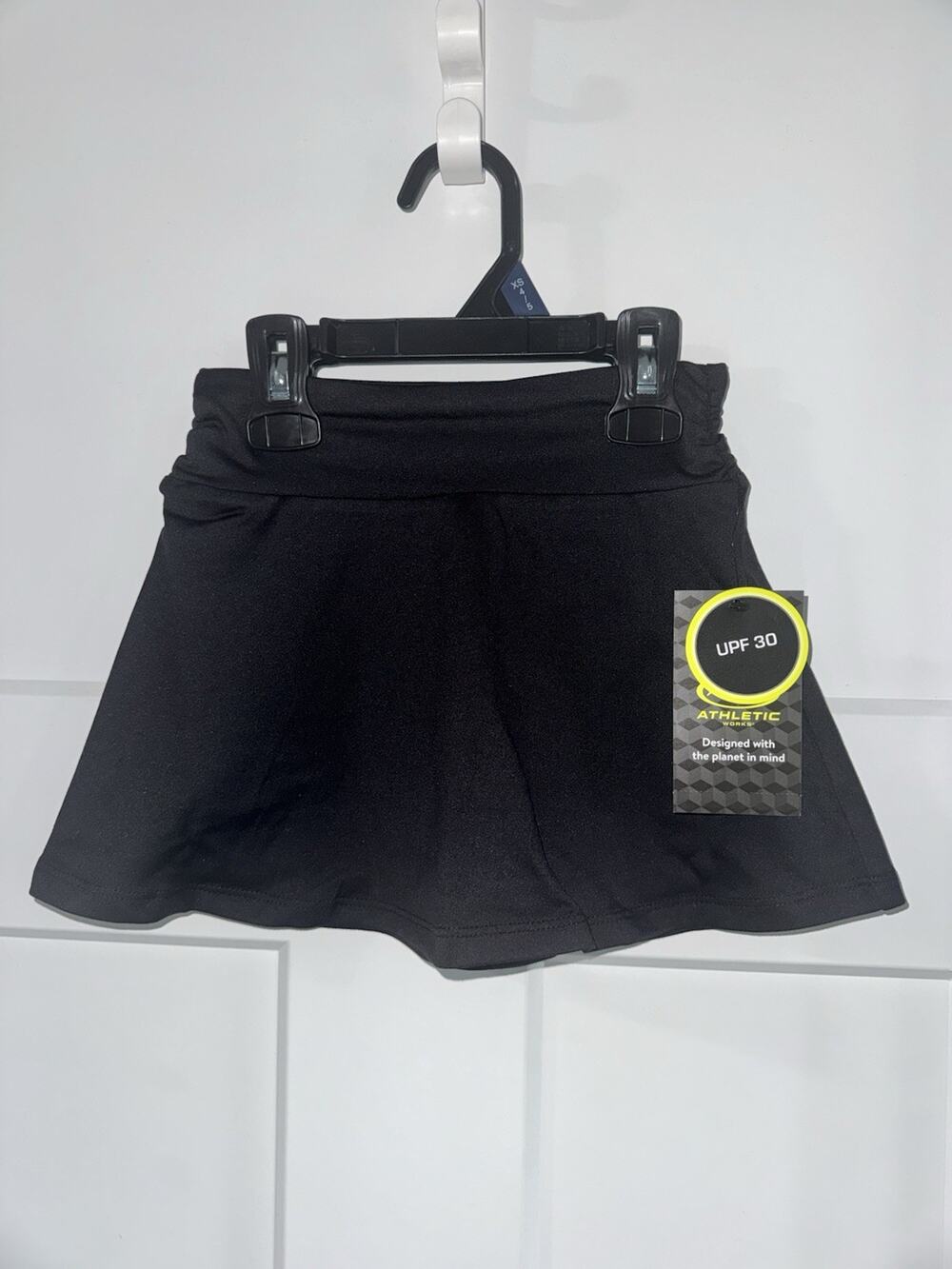 Girls Athletic Works Black Athletic Skort Skirt XS 4-5 UPF 30 Built-In Short NWT